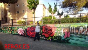 Graffiti Flores Sitges 300x100000